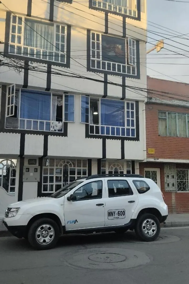 Guest house A Habitacion Con Bano Privado Bogota Colombia