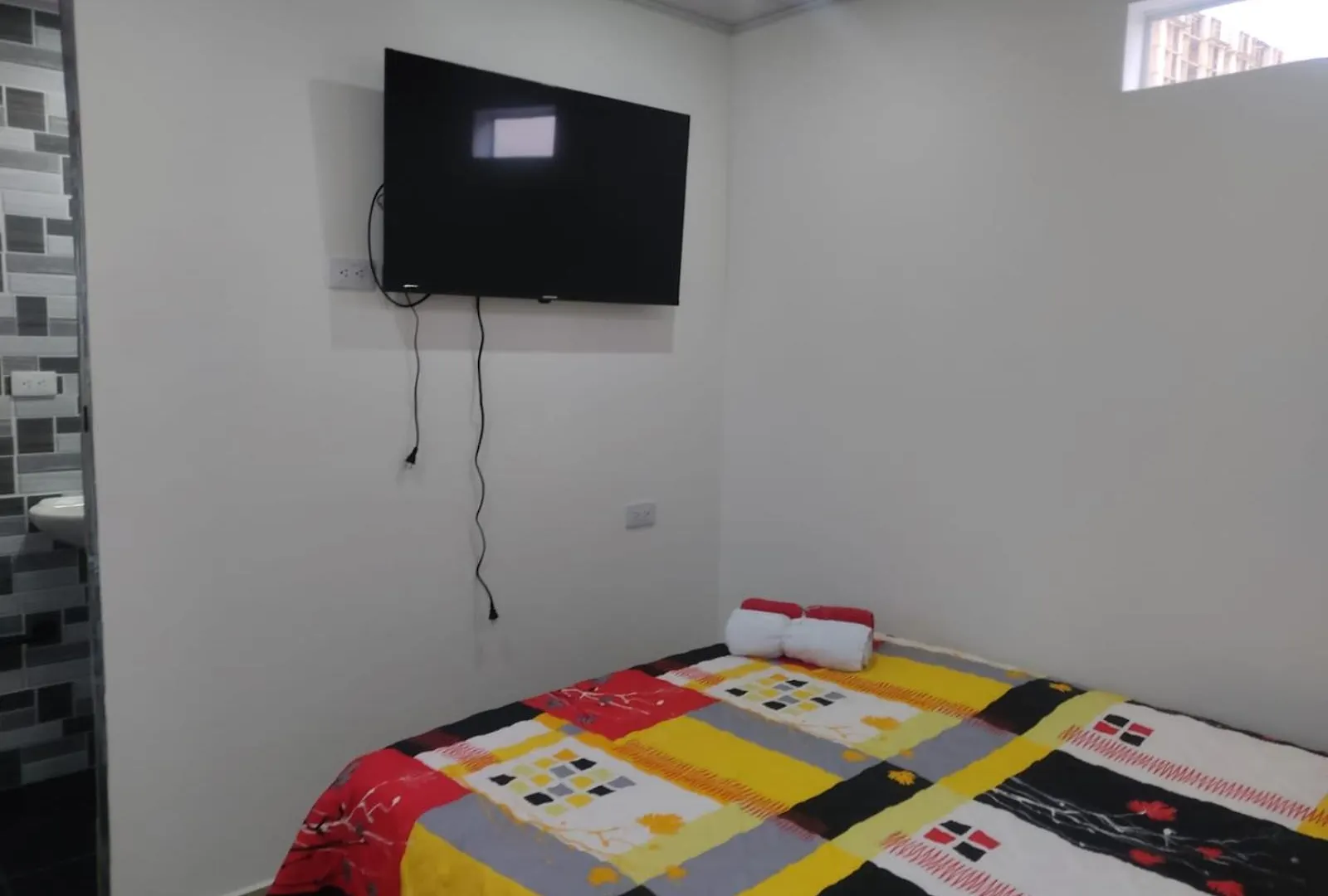A Habitacion Con Bano Privado Bogota