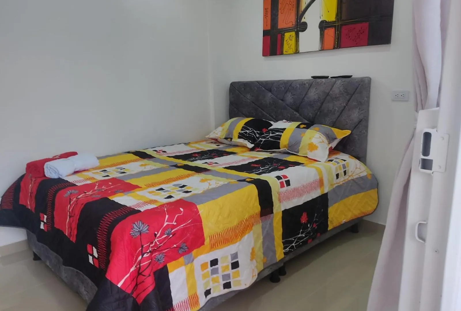 A Habitacion Con Bano Privado Bogota Colombia